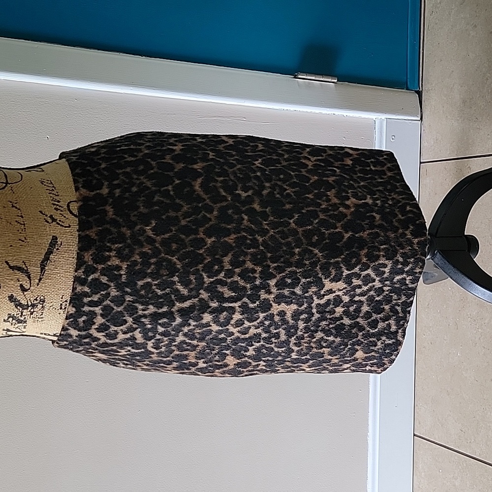 Talbots leopard print pencil skirt size 4p